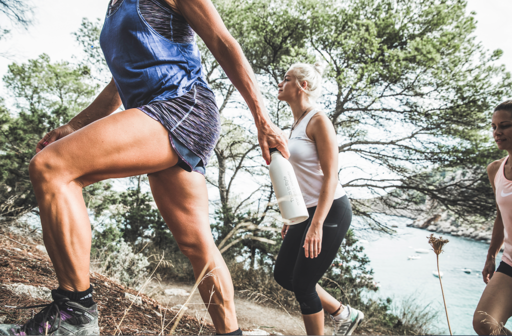 top hill retreats wow! worldofwellness frauen laufen