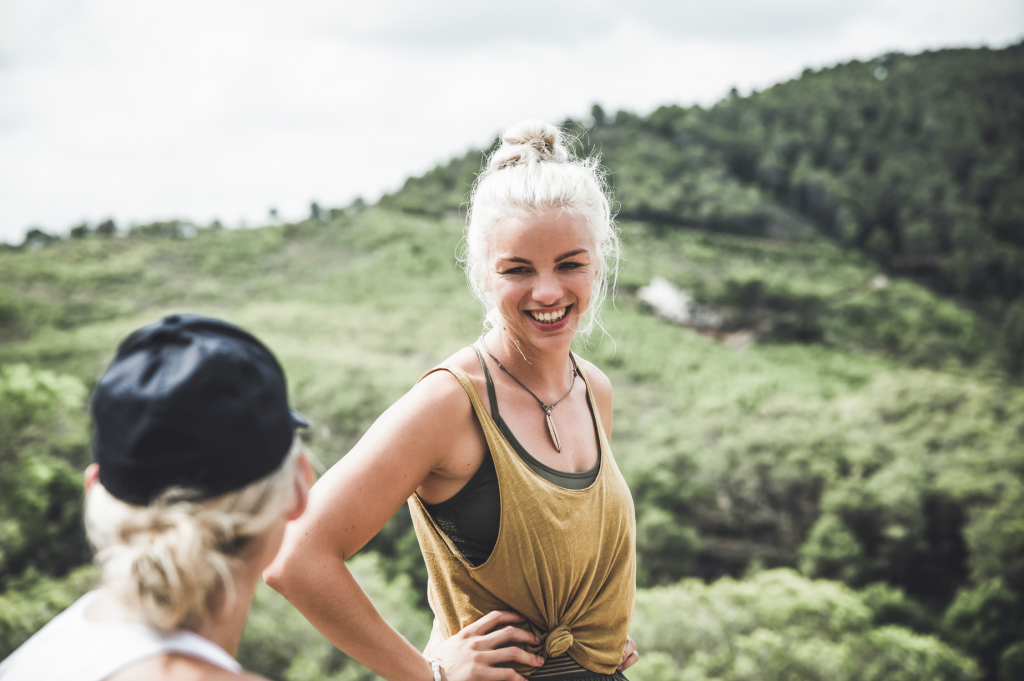 top hill retreats wow! worldofwellness frau aussen