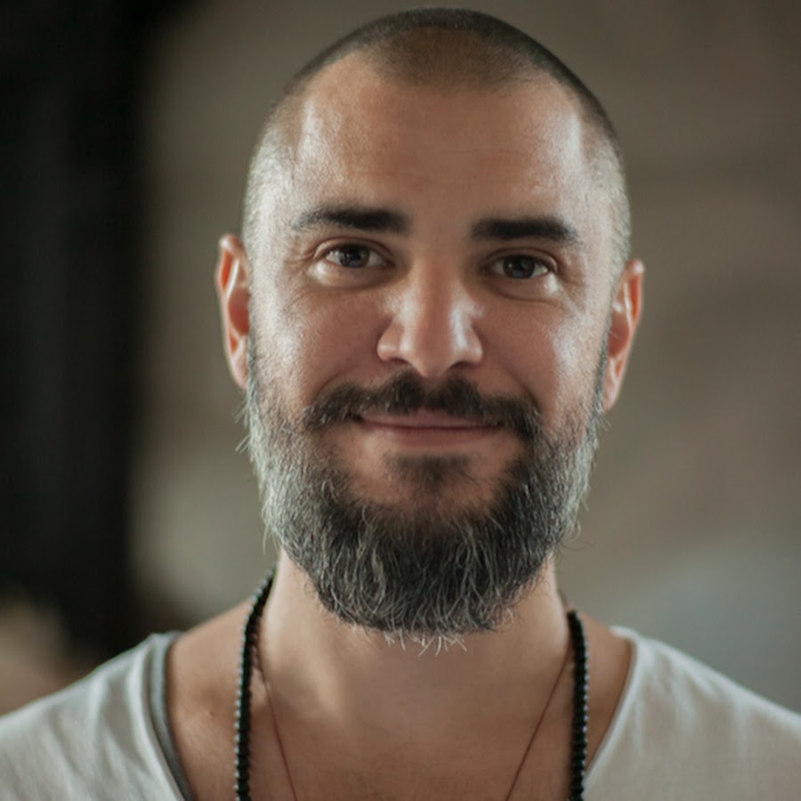 Yoga meets Weggis Vitznau Rameen Peyrow Luzern Tourismus worldofwellness