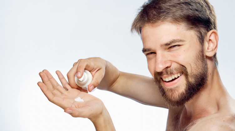 Empfindliche Haut sensibel Hautpflege Tipps Mann 123Rf worldofwellness