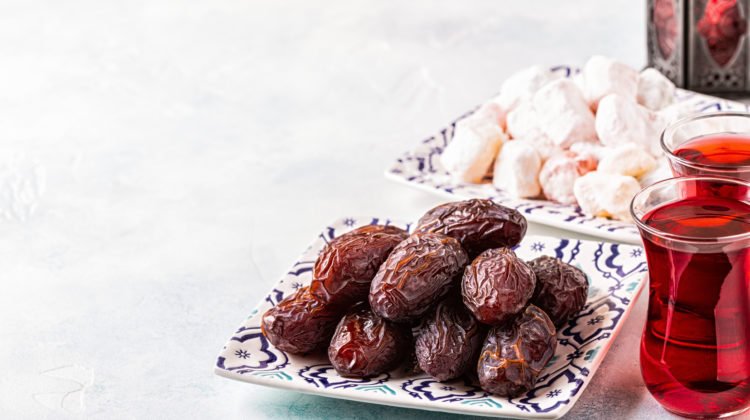 Fasten Fastenzeit Tipps Ernährung Medjool Datteln Ramadan 123Rf worldofwellness